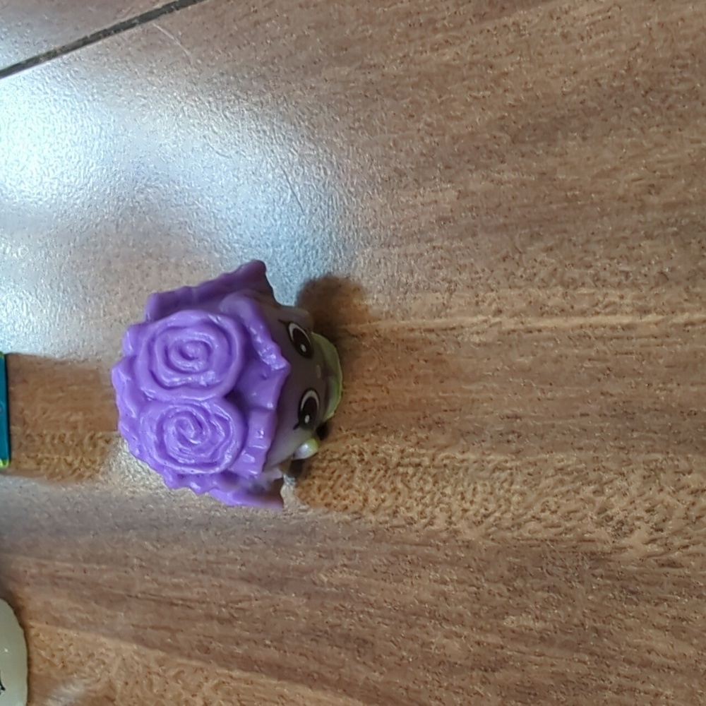 Shopkins Set - Picture 5 of 7